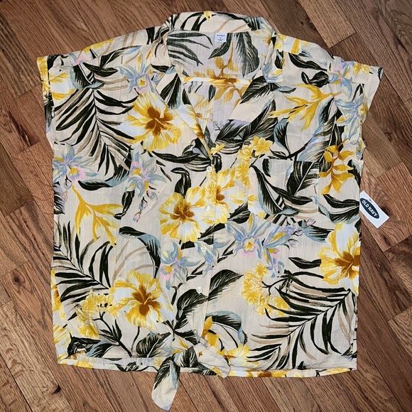 NWT Old Navy Button up collar Hawaiian Tropical green and yellow Top Size M - Picture 2 of 7